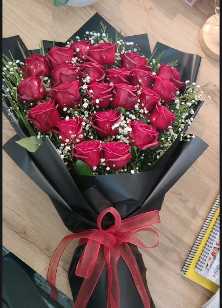 Special red roses bouquet